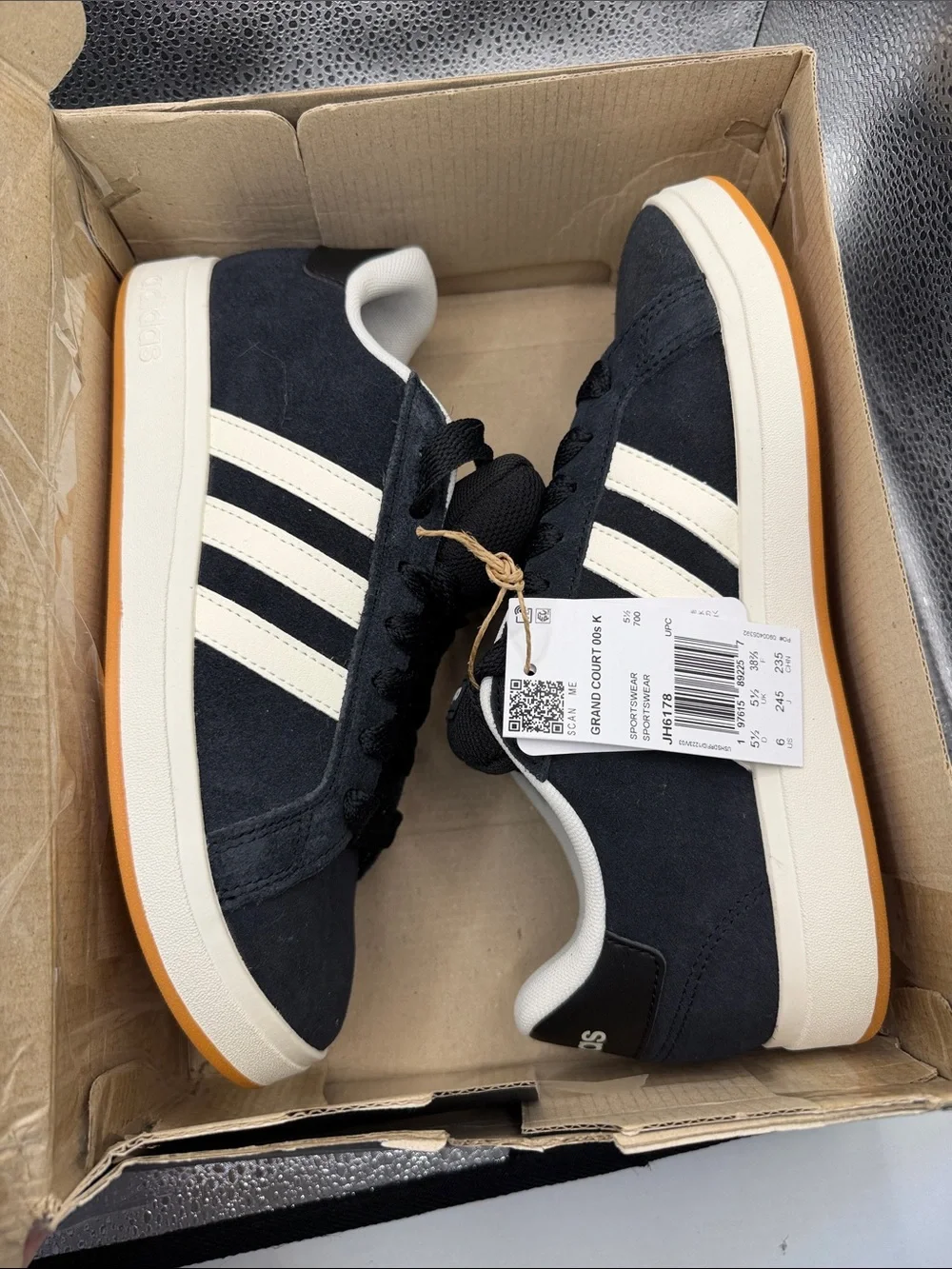 adidas Grand Court 00s Kids Sneakers White Black Size 6 NIB